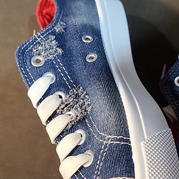 Women's Bobbie & Brooks blue and red Sneakers size 8 - Picture 8 of 8